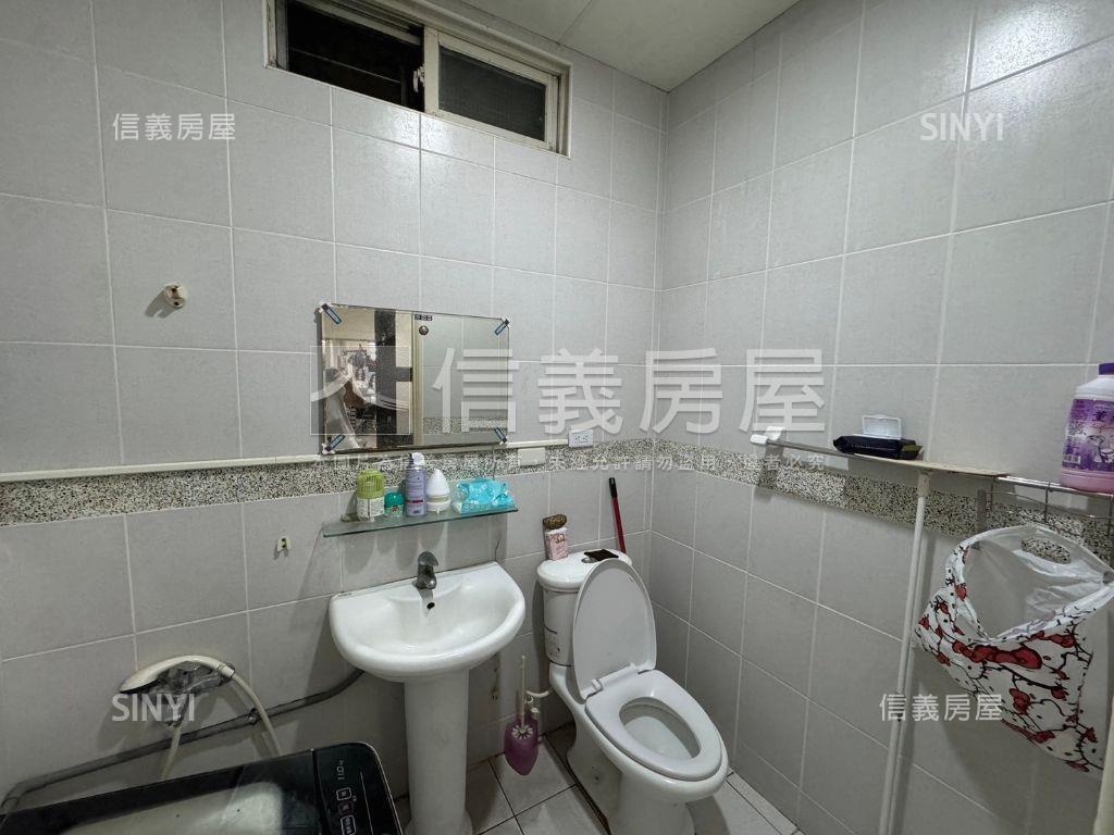 向上市場旁精裝樓店好停車房屋室內格局與周邊環境
