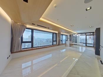 兆之丘獨立梯廳高樓美屋