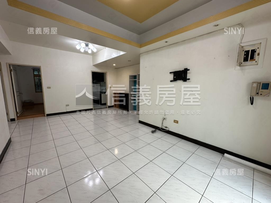 大江山公寓三樓坡平車位房屋室內格局與周邊環境