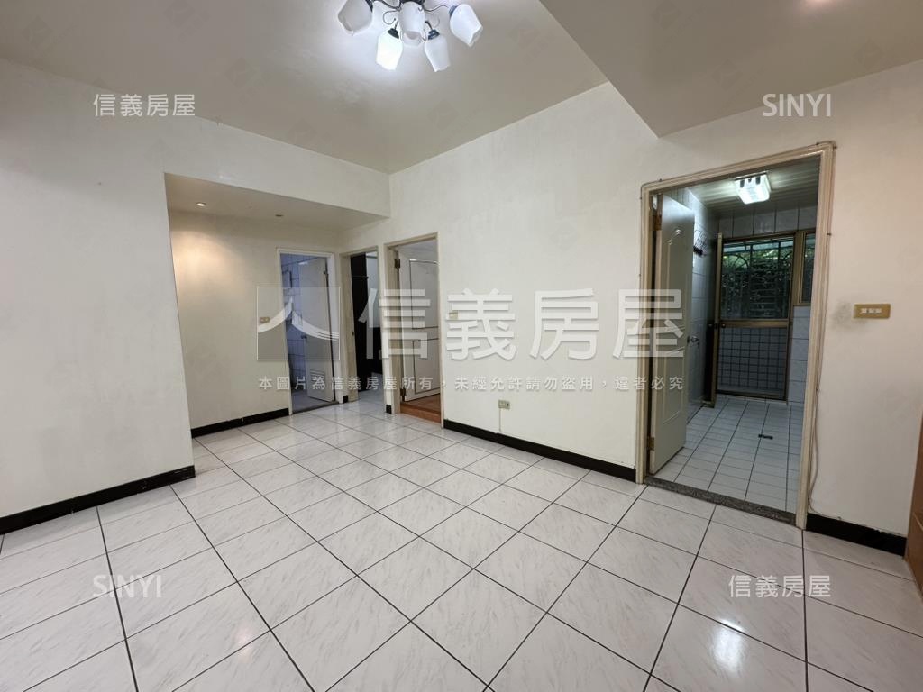 大江山公寓三樓坡平車位房屋室內格局與周邊環境