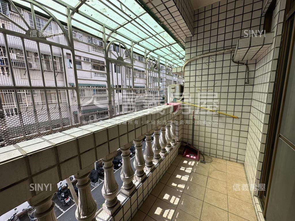 大江山公寓三樓坡平車位房屋室內格局與周邊環境