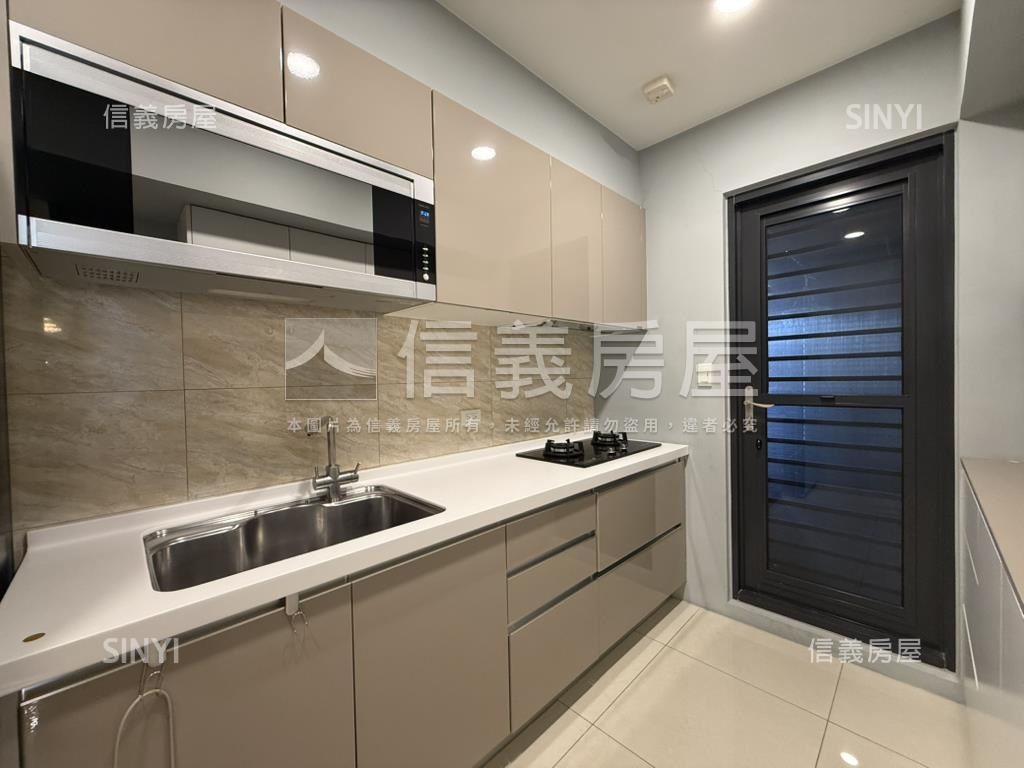 市政永華戀戀三房平車房屋室內格局與周邊環境