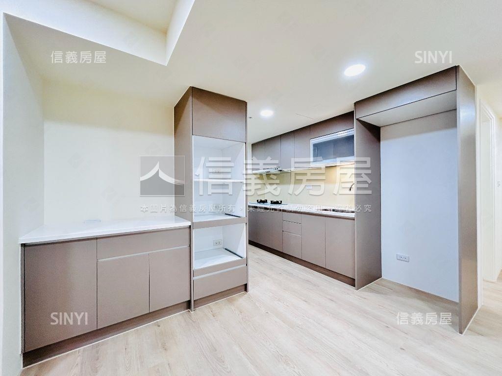 藝文全球家美裝潢三房車位房屋室內格局與周邊環境