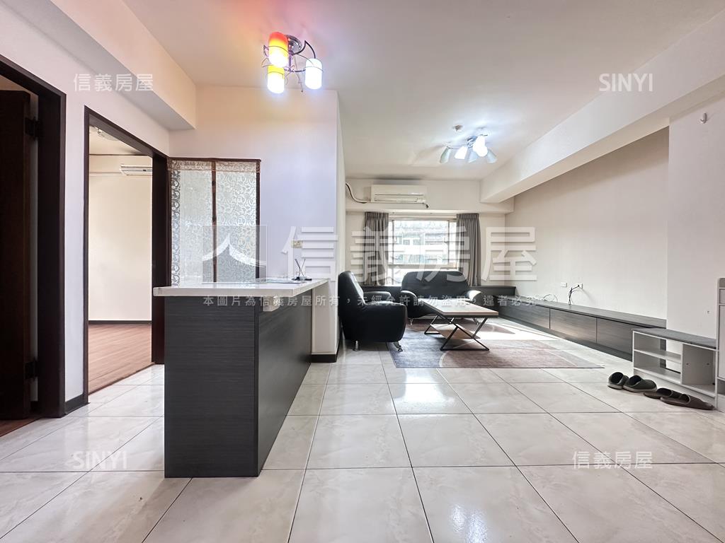 左岸雙面採光面公園３房房屋室內格局與周邊環境