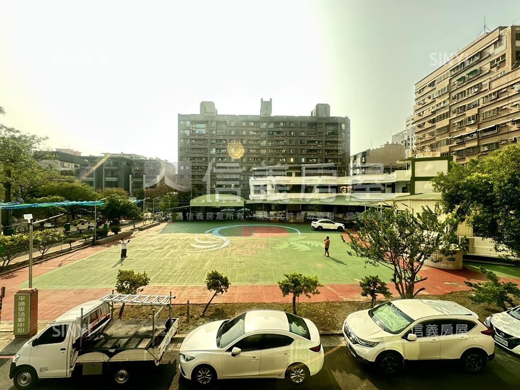 左岸雙面採光面公園３房房屋室內格局與周邊環境