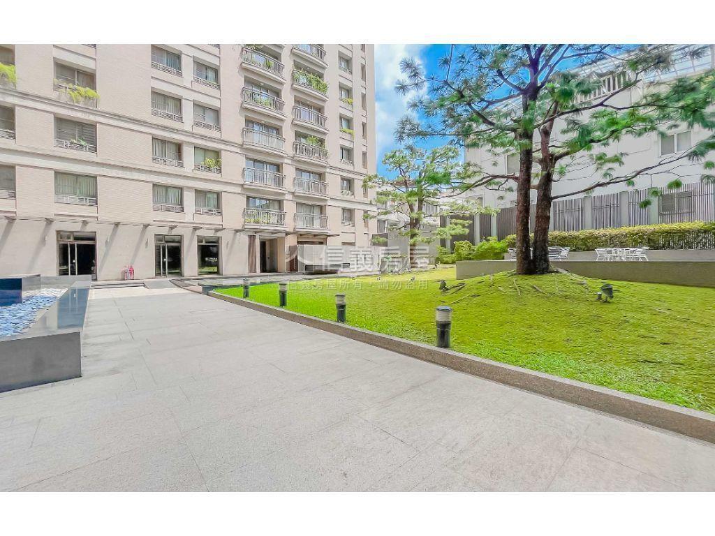 ★惠宇建設面公園雙車位房屋室內格局與周邊環境