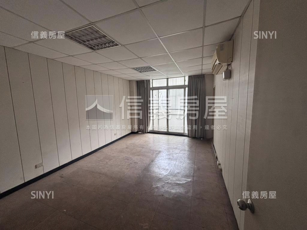 近中正路大坪數廠房房屋室內格局與周邊環境