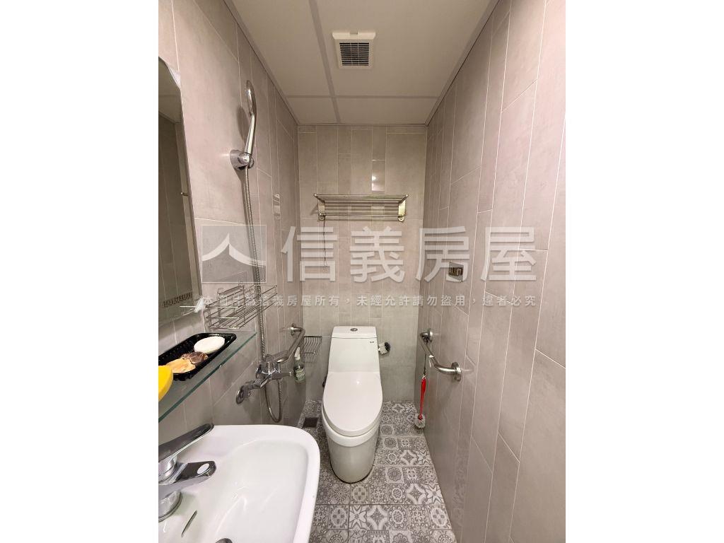 佳年華３＋１美屋平車房屋室內格局與周邊環境
