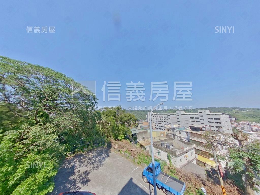 近園區邊間庭院車庫別墅房屋室內格局與周邊環境