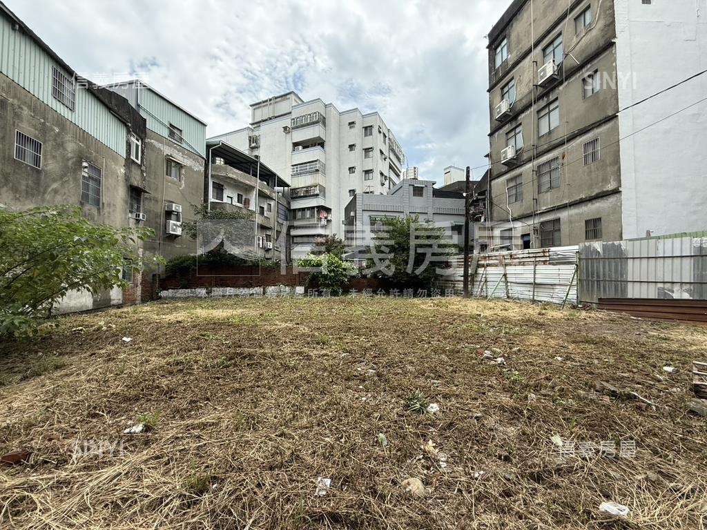 鶯歌國小旁乙工種工業地房屋室內格局與周邊環境
