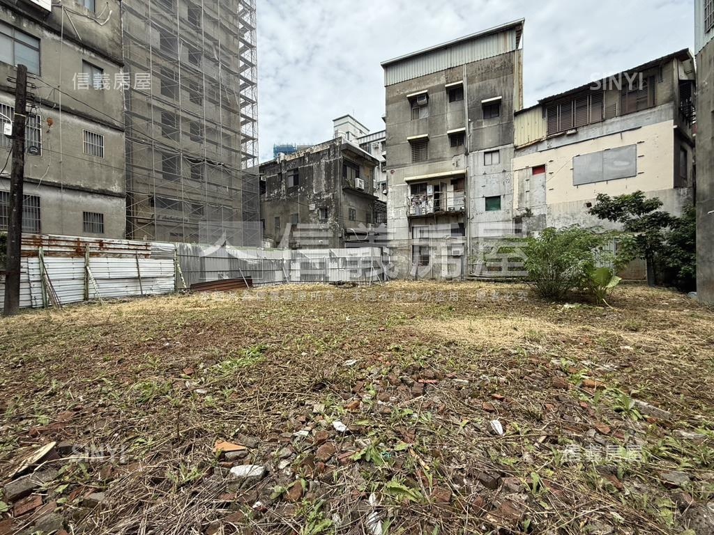 鶯歌國小旁乙工種工業地房屋室內格局與周邊環境
