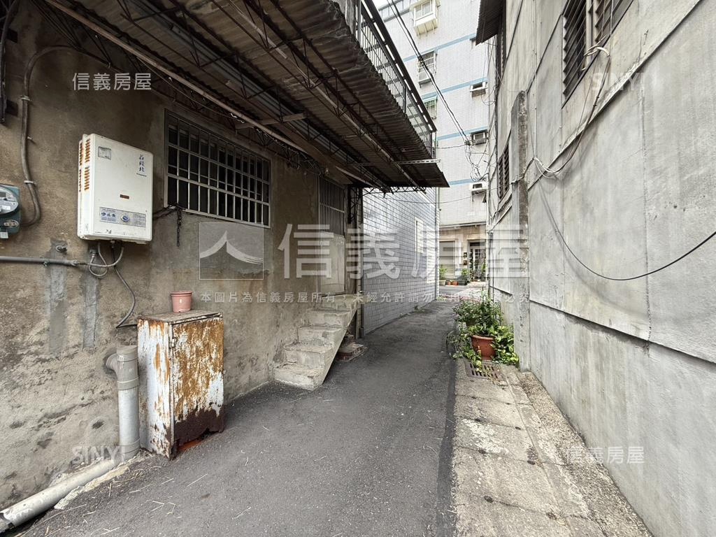 鶯歌國小旁乙工種工業地房屋室內格局與周邊環境