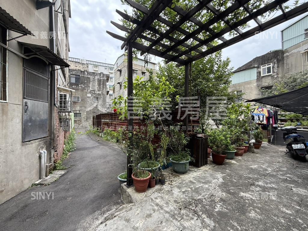 鶯歌國小旁乙工種工業地房屋室內格局與周邊環境