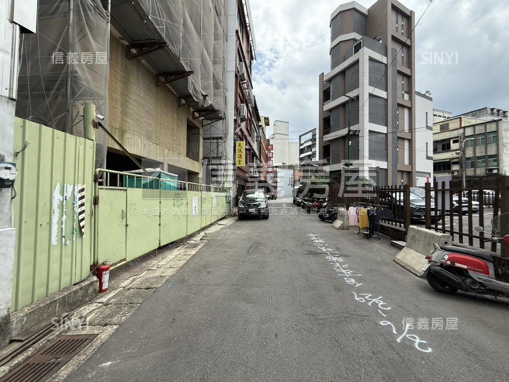 鶯歌國小旁乙工種工業地房屋室內格局與周邊環境