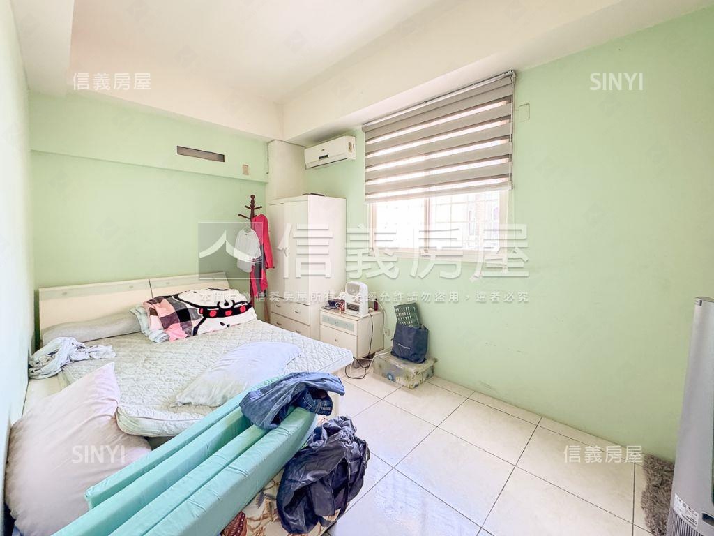 正義路邊間別墅房屋室內格局與周邊環境