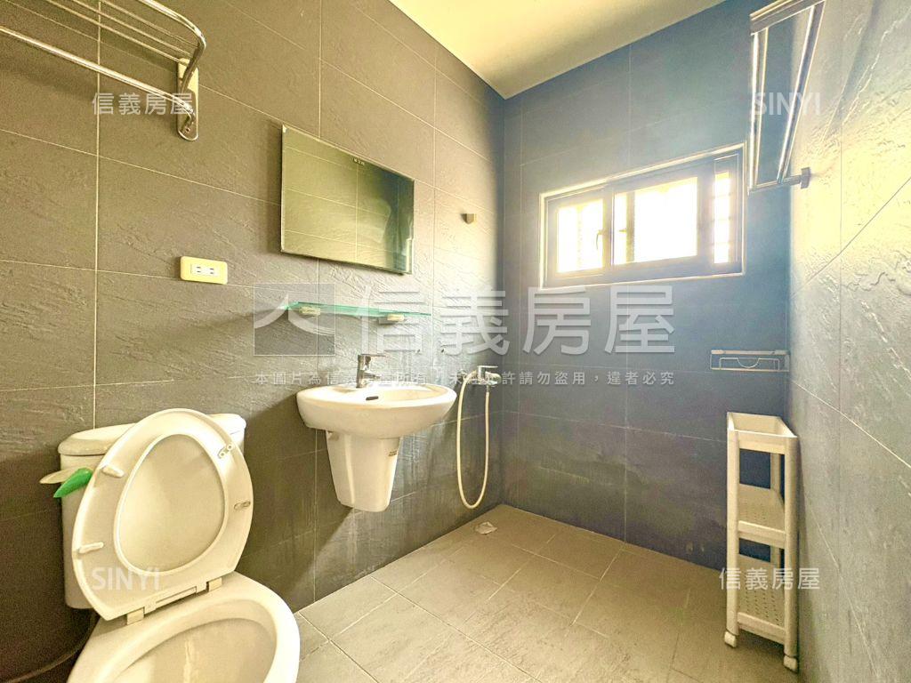 正友愛街紅磚店面房屋室內格局與周邊環境