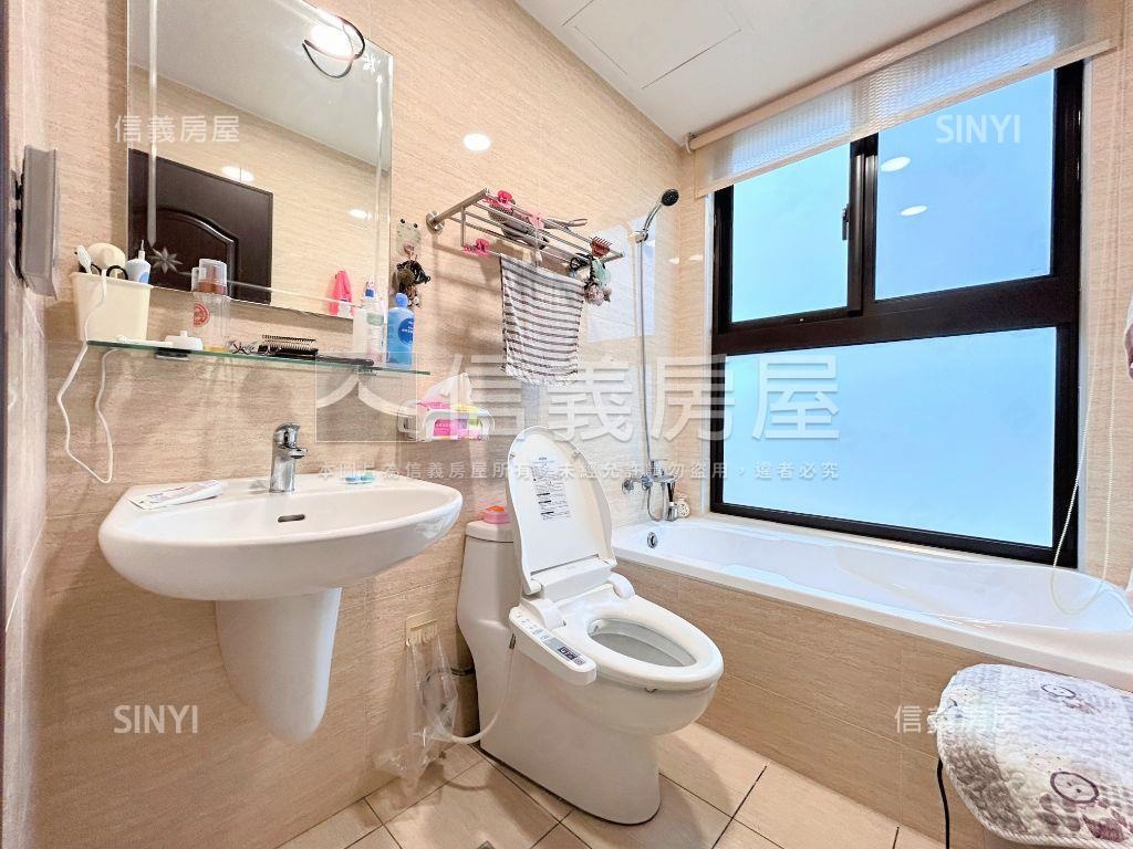 匯東方次頂樓視野三房車位房屋室內格局與周邊環境