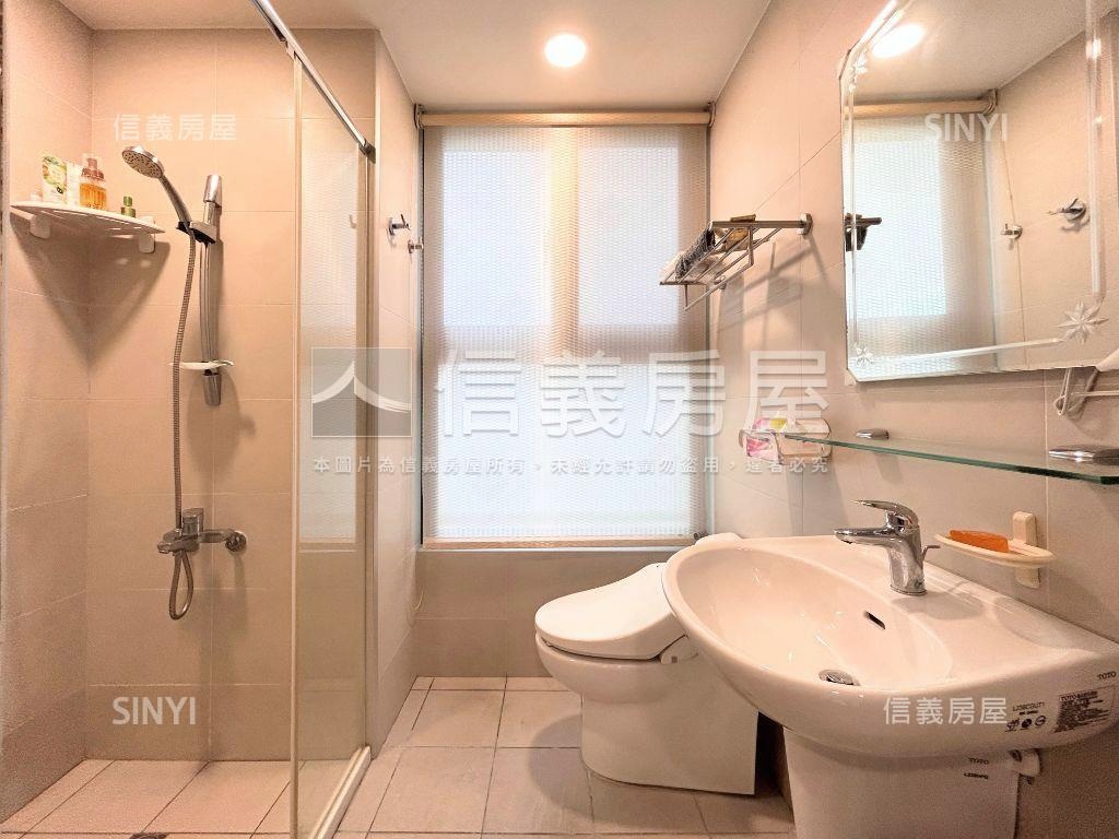 匯東方次頂樓視野三房車位房屋室內格局與周邊環境