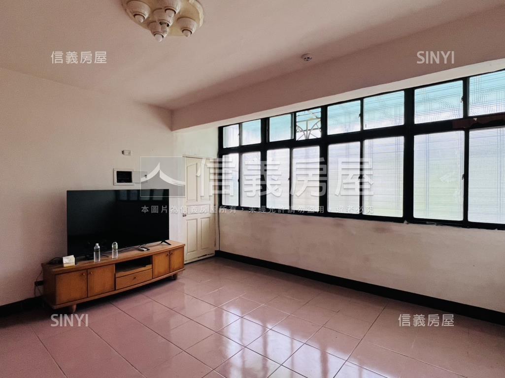 河景公寓三房房屋室內格局與周邊環境