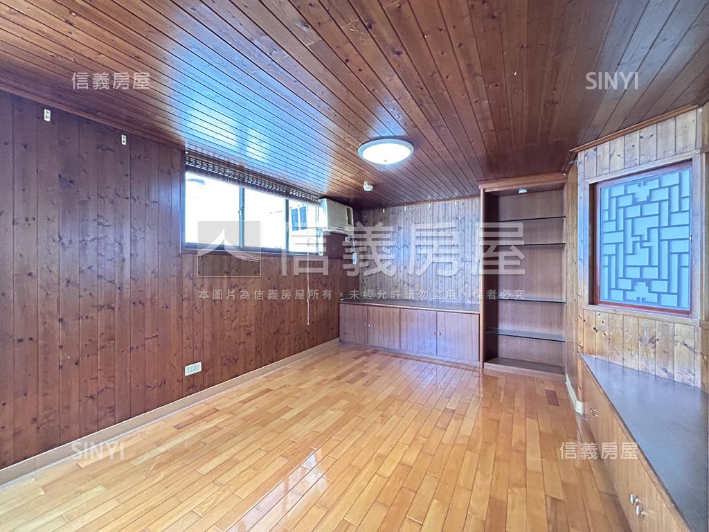 近十四張挑高美屋房屋室內格局與周邊環境