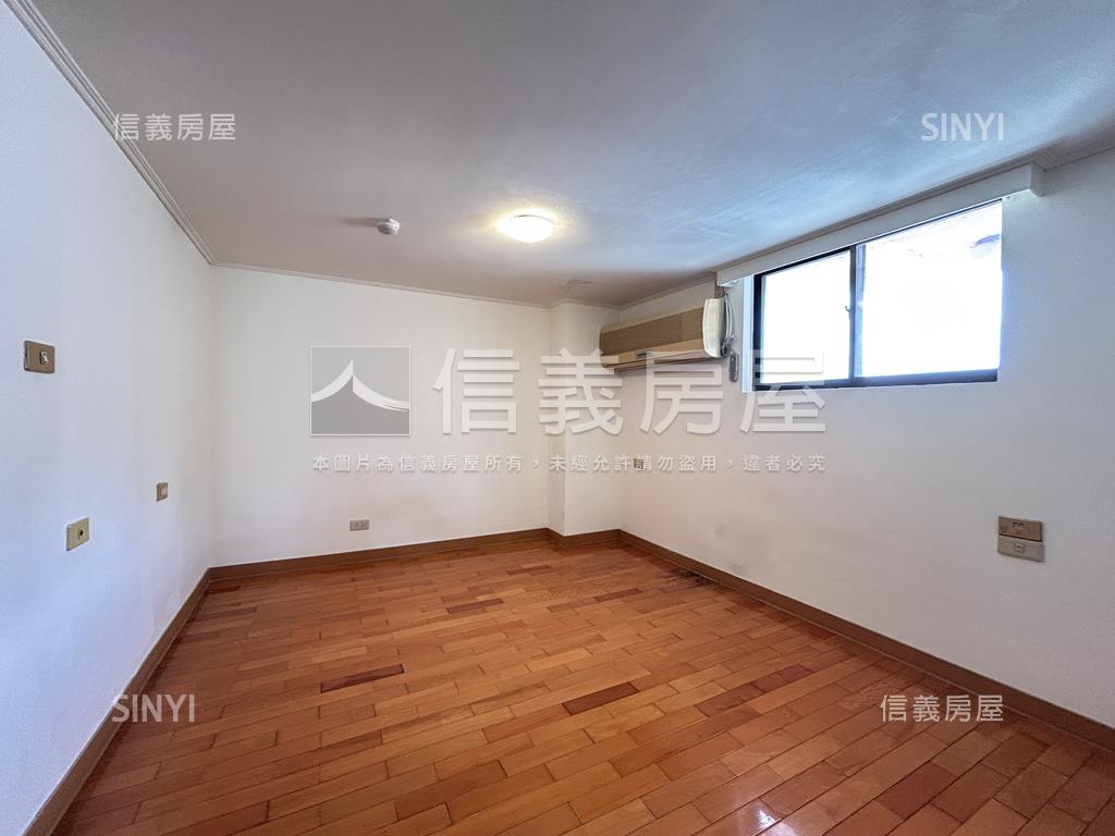 近十四張挑高美屋房屋室內格局與周邊環境