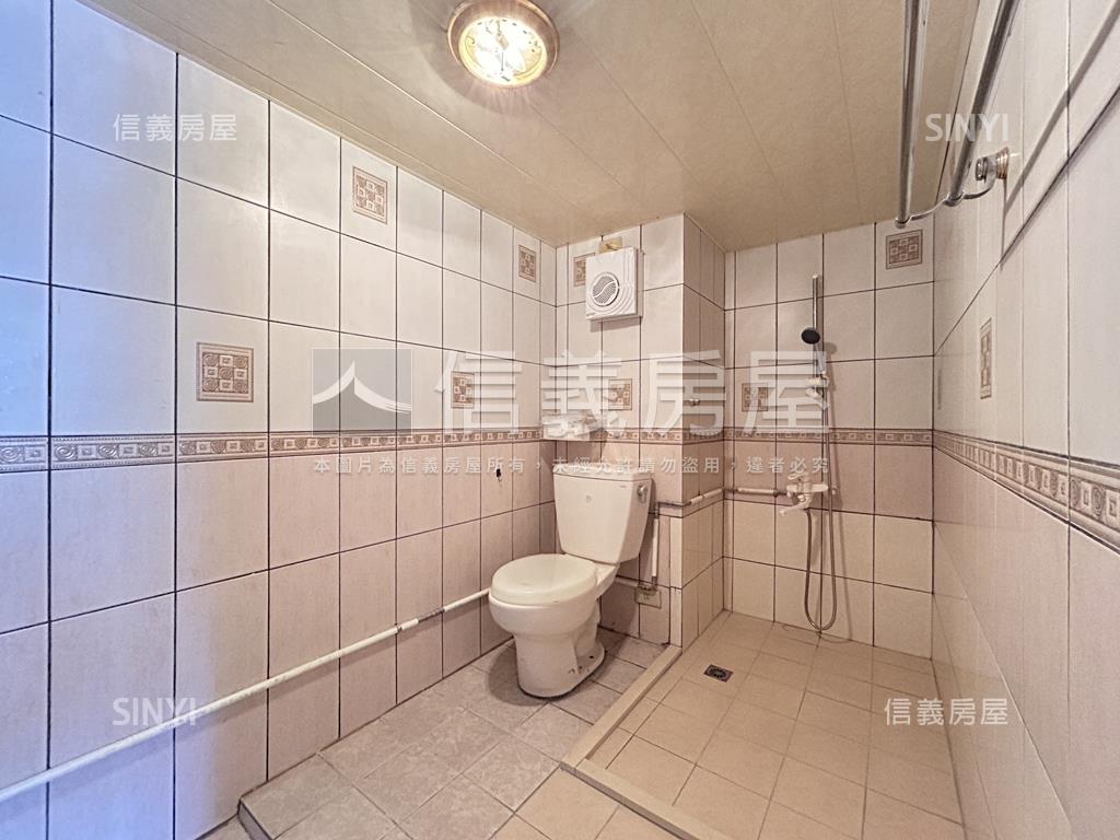 近十四張挑高美屋房屋室內格局與周邊環境