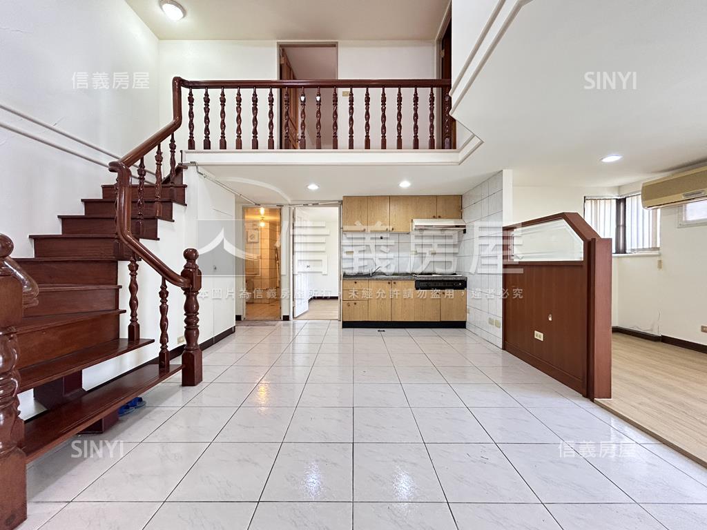近十四張挑高美屋房屋室內格局與周邊環境