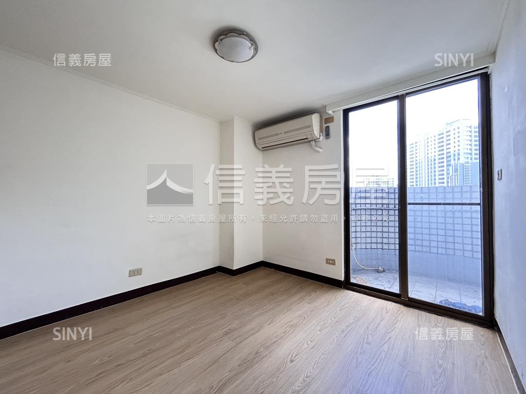 近十四張挑高美屋房屋室內格局與周邊環境