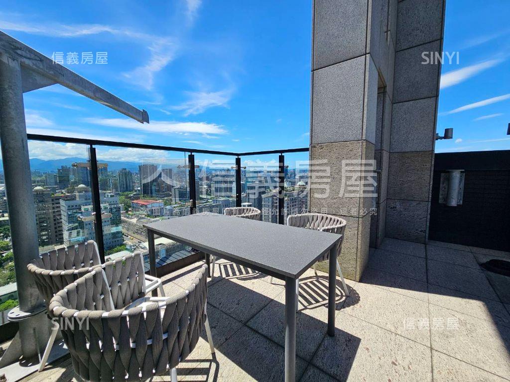 南京御邸稀有露臺高樓Ｂ房屋室內格局與周邊環境