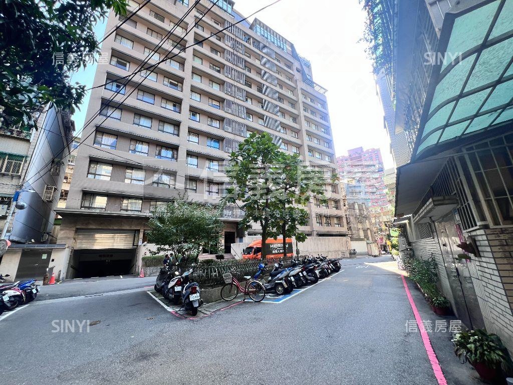 雙運樸石精裝庭院１樓房屋室內格局與周邊環境