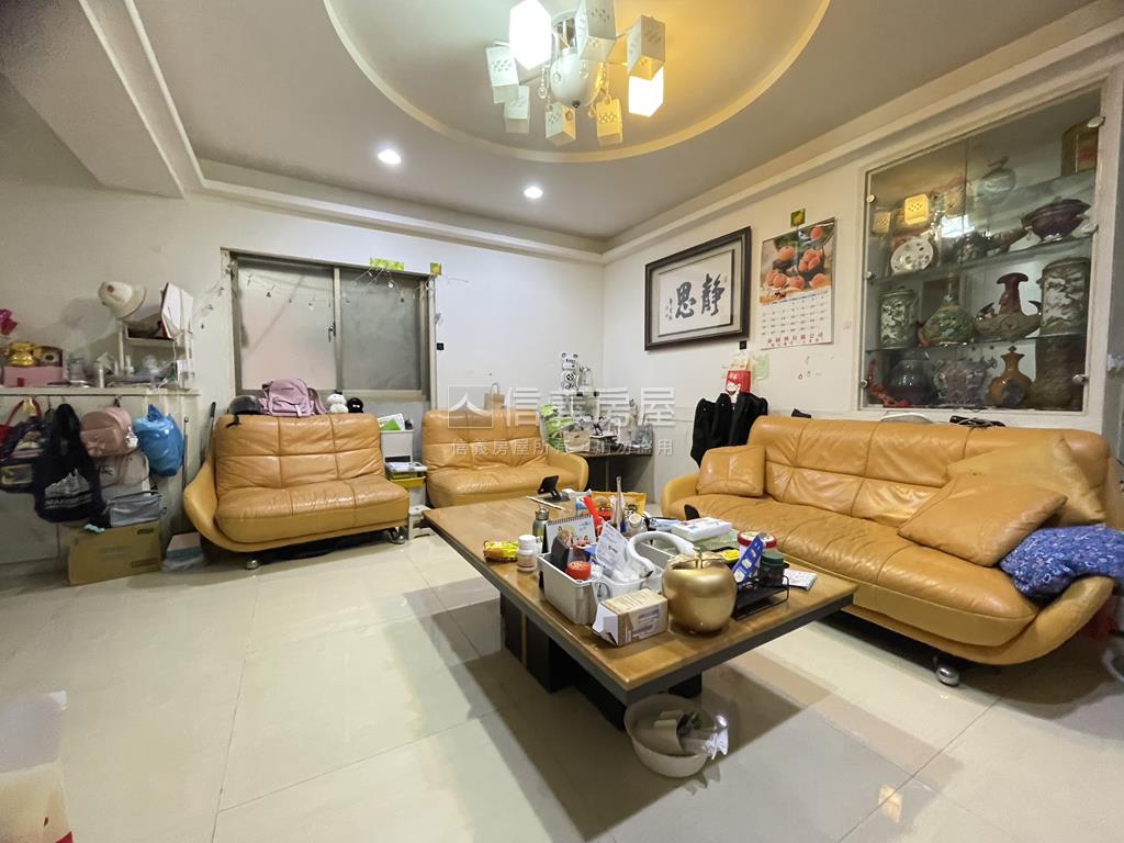 藝文商圈｜質感二樓公寓房屋室內格局與周邊環境