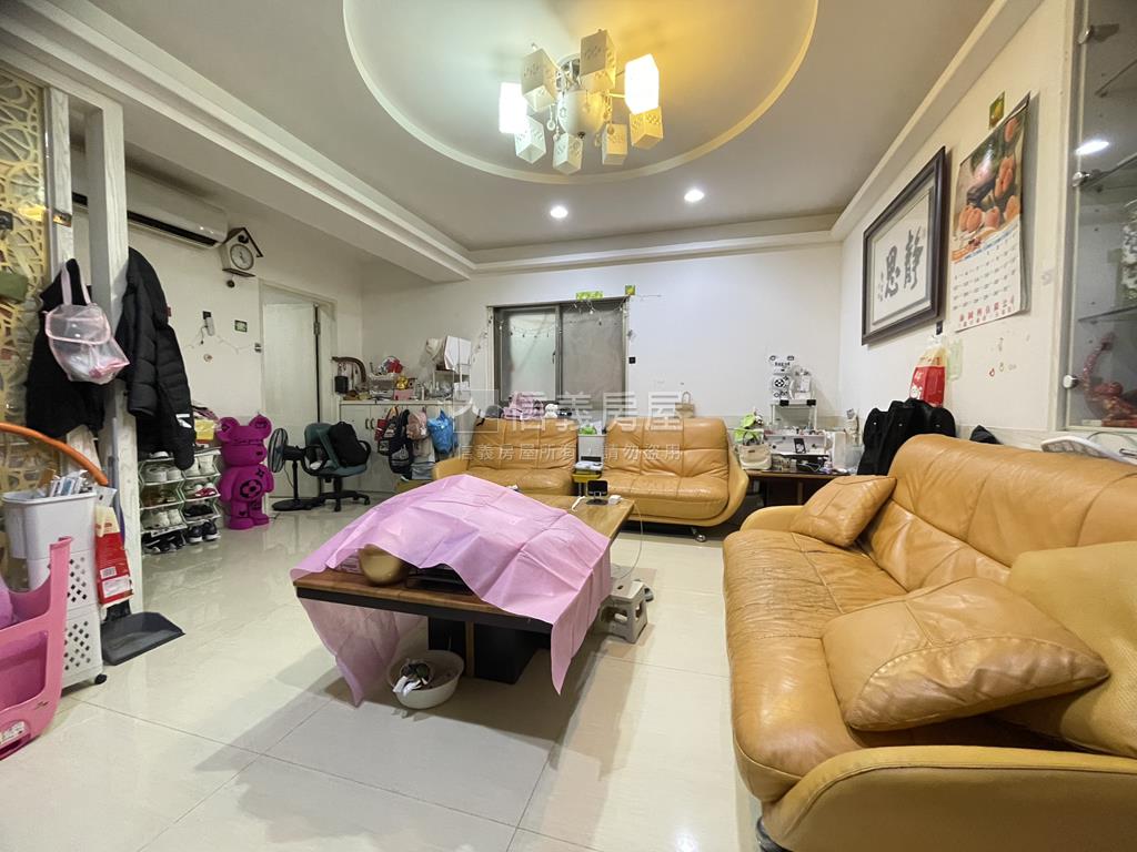 藝文商圈｜質感二樓公寓房屋室內格局與周邊環境