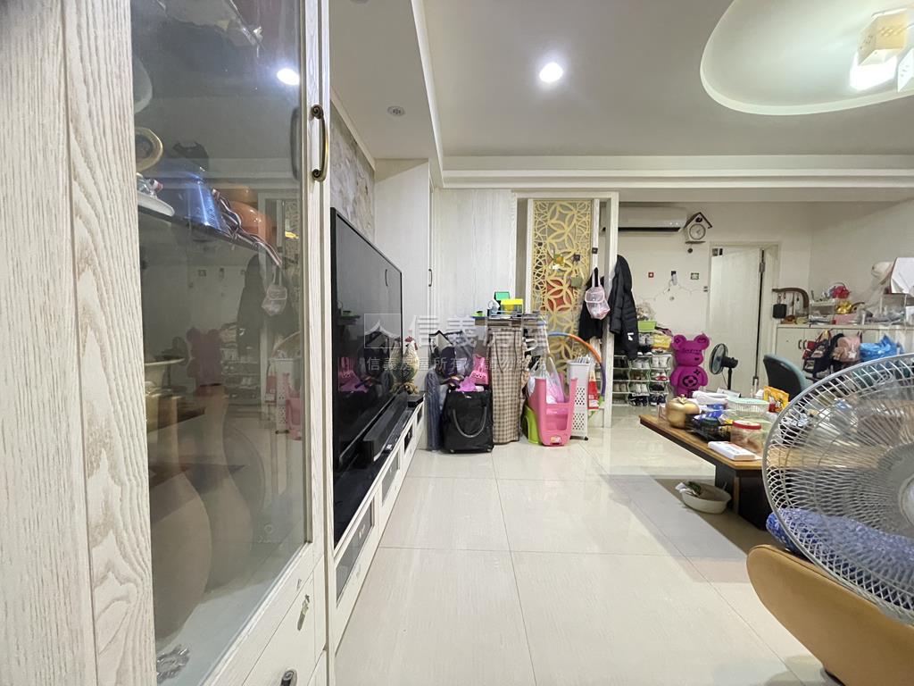 藝文商圈｜質感二樓公寓房屋室內格局與周邊環境