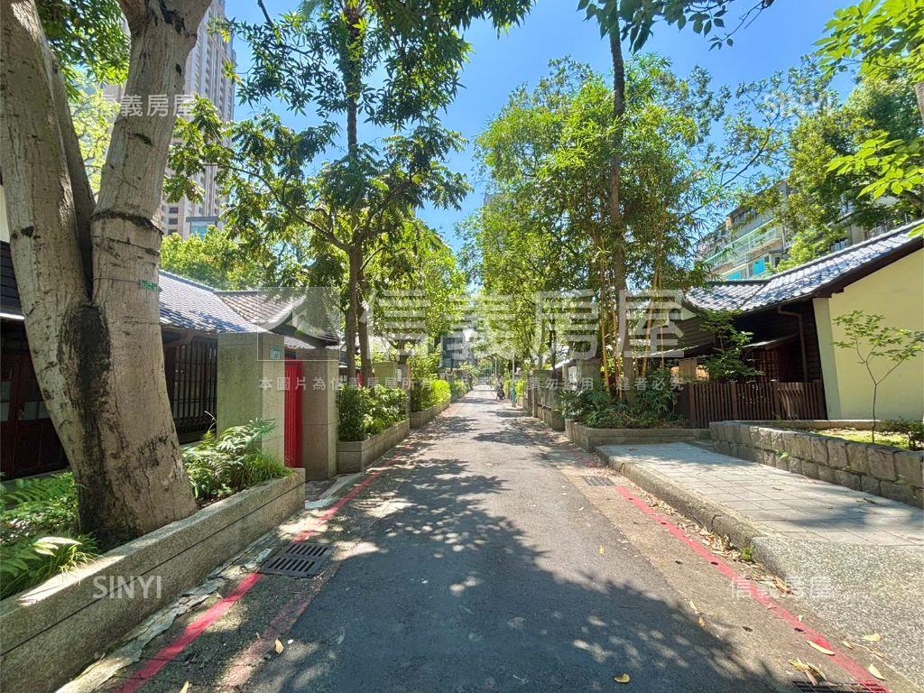 雙金華美妝二樓寓邸房屋室內格局與周邊環境