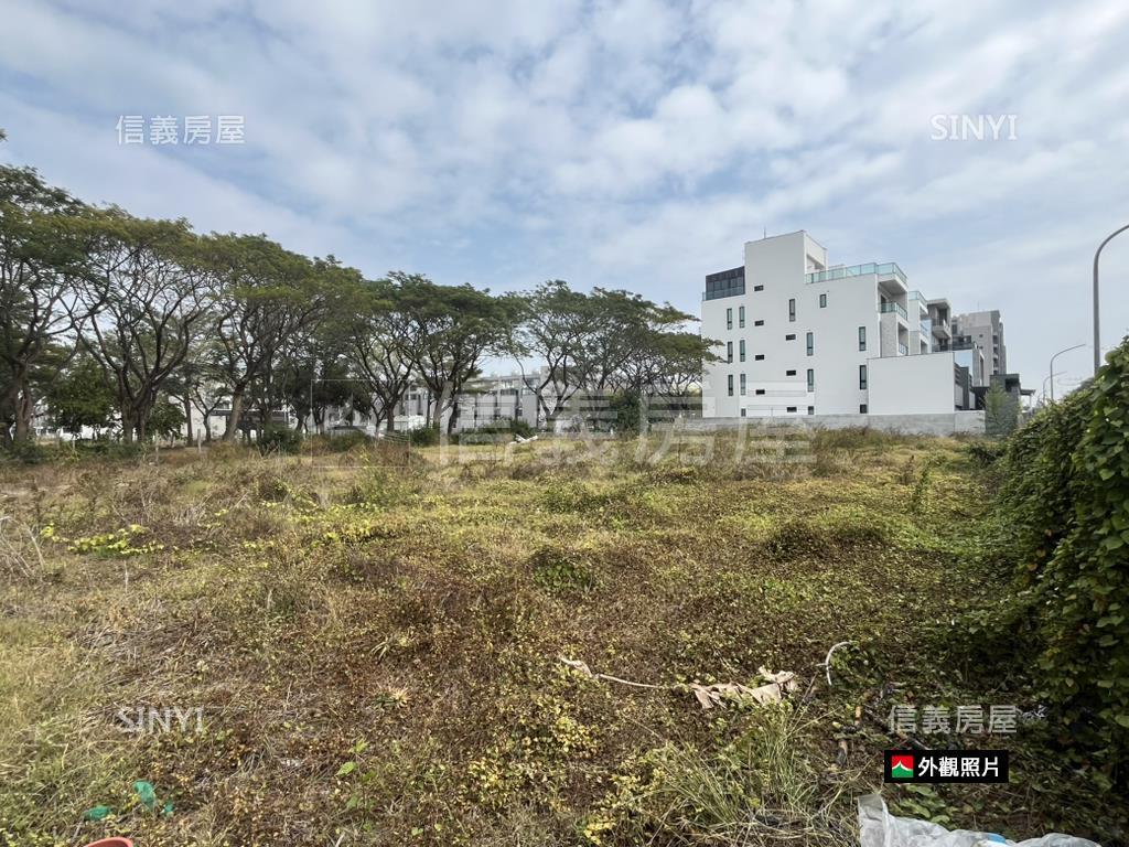 州南臨公園約三百坪住宅地房屋室內格局與周邊環境