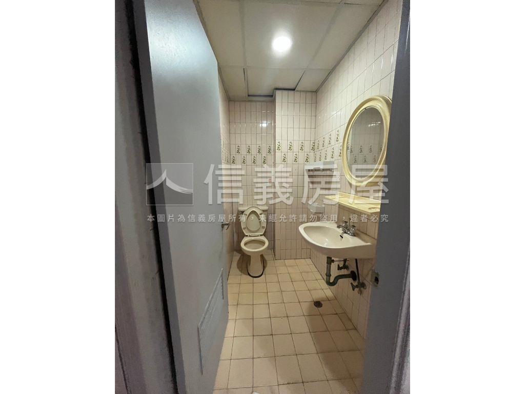 景觀明亮裝潢美３樓房屋室內格局與周邊環境