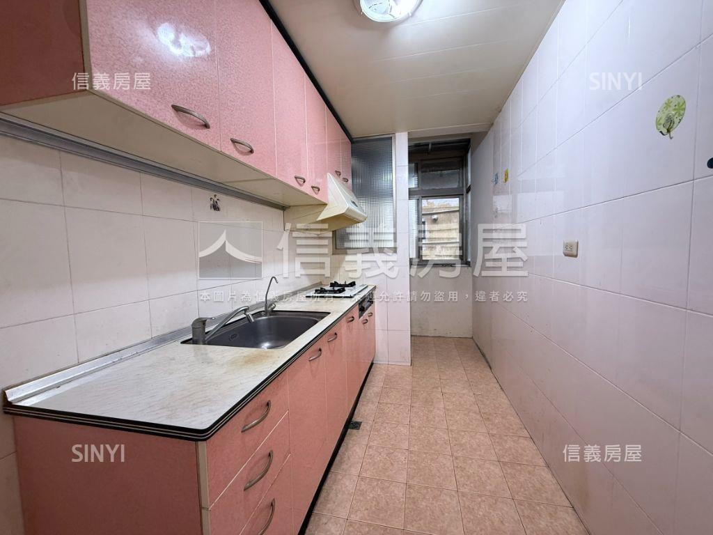 美景山莊４樓低總價３房房屋室內格局與周邊環境