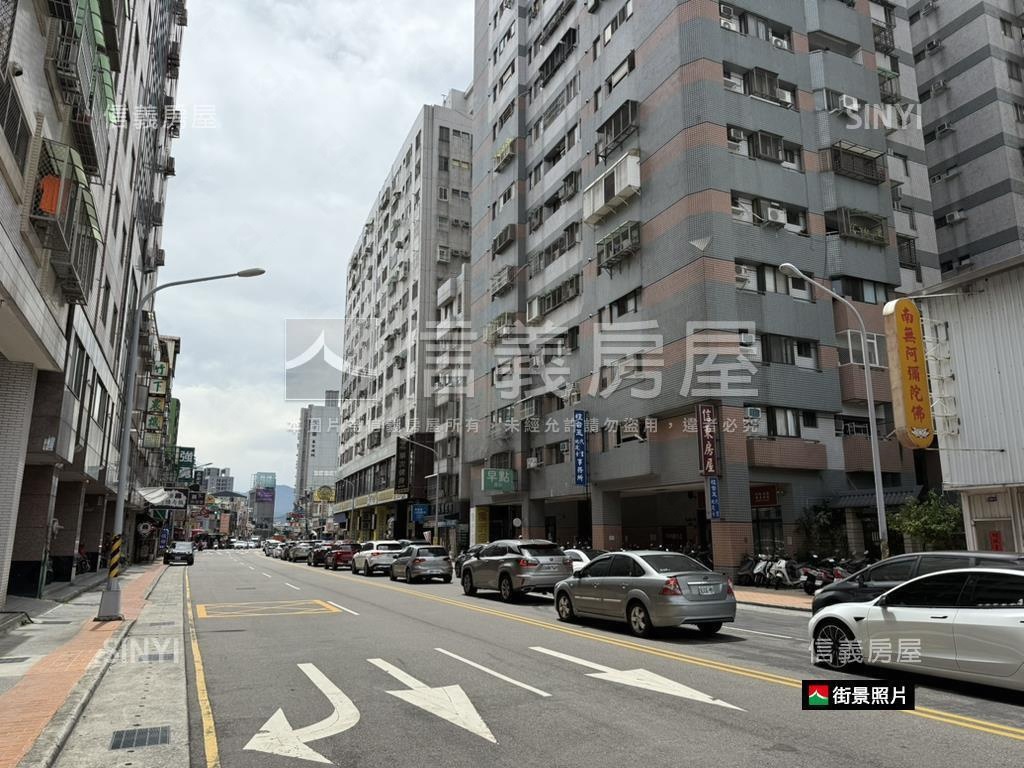 北屯東山金鑽商場房屋室內格局與周邊環境