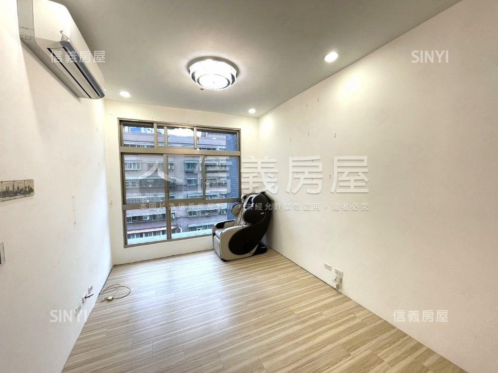 南方之星邊間稀有電梯２房房屋室內格局與周邊環境