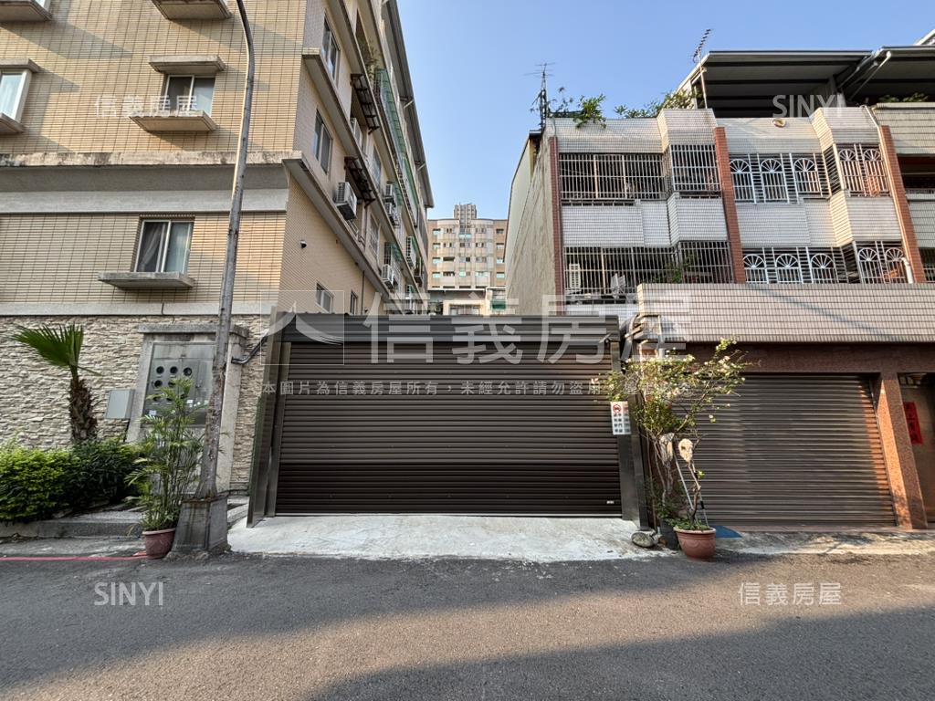 昌平商圈方正朝南住二土地房屋室內格局與周邊環境