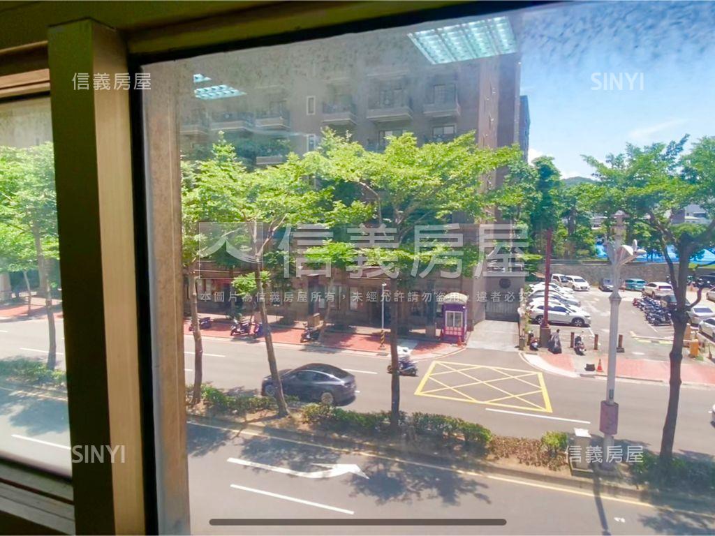 首購稀有●近藝文特區房屋室內格局與周邊環境
