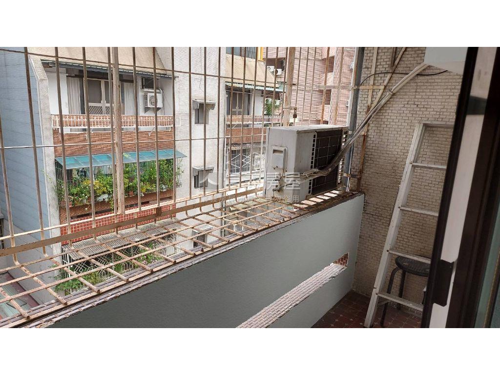 大昌二路精緻美三房房屋室內格局與周邊環境