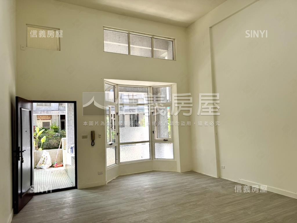 台北芳鄰挑高住宅有車位房屋室內格局與周邊環境