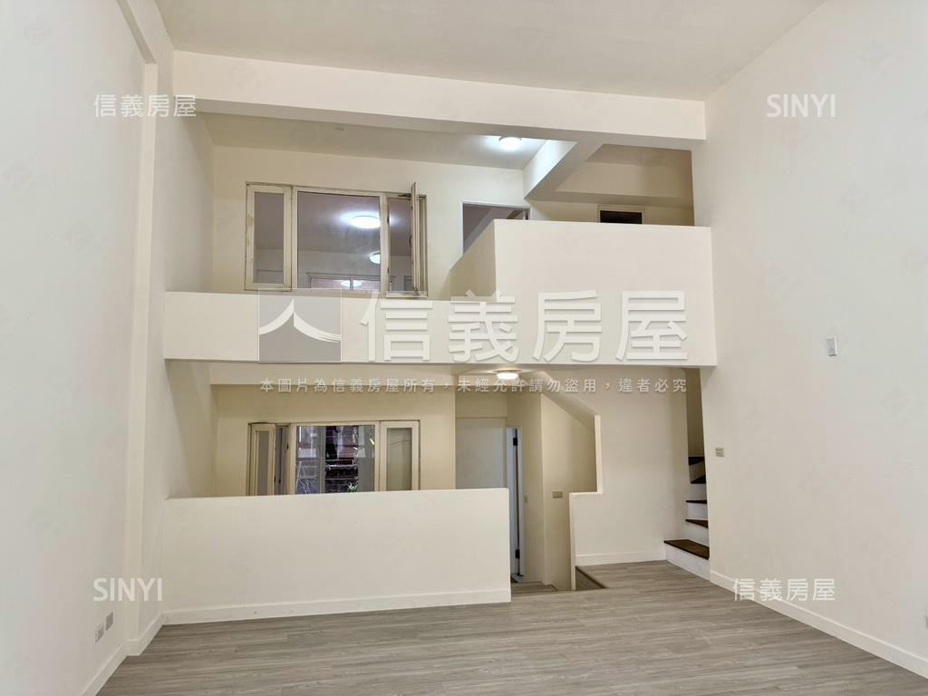 台北芳鄰挑高住宅有車位房屋室內格局與周邊環境