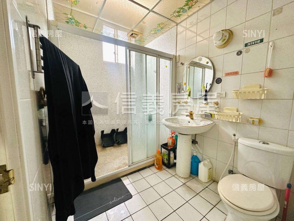 北屯採光好獨棟花園別墅房屋室內格局與周邊環境