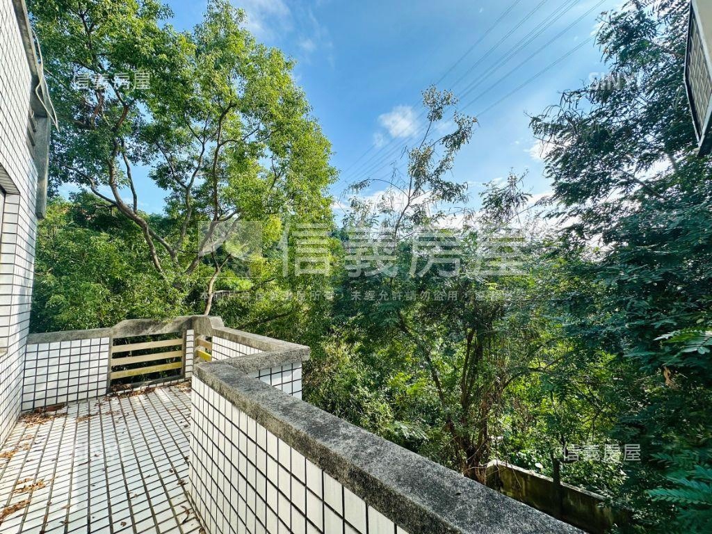 北屯採光好獨棟花園別墅房屋室內格局與周邊環境