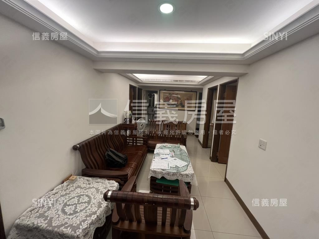 國泰仁愛大空間雙併華廈房屋室內格局與周邊環境