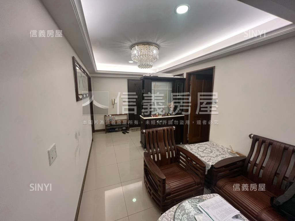 國泰仁愛大空間雙併華廈房屋室內格局與周邊環境