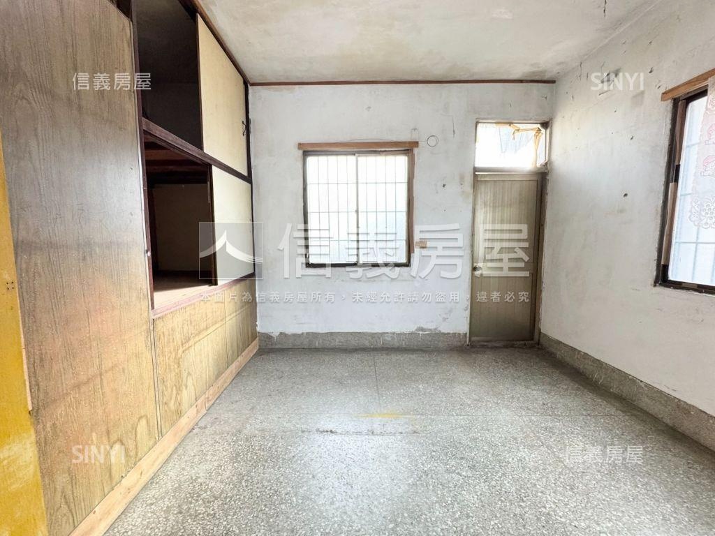 專任邊間臨路大地坪透天房屋室內格局與周邊環境