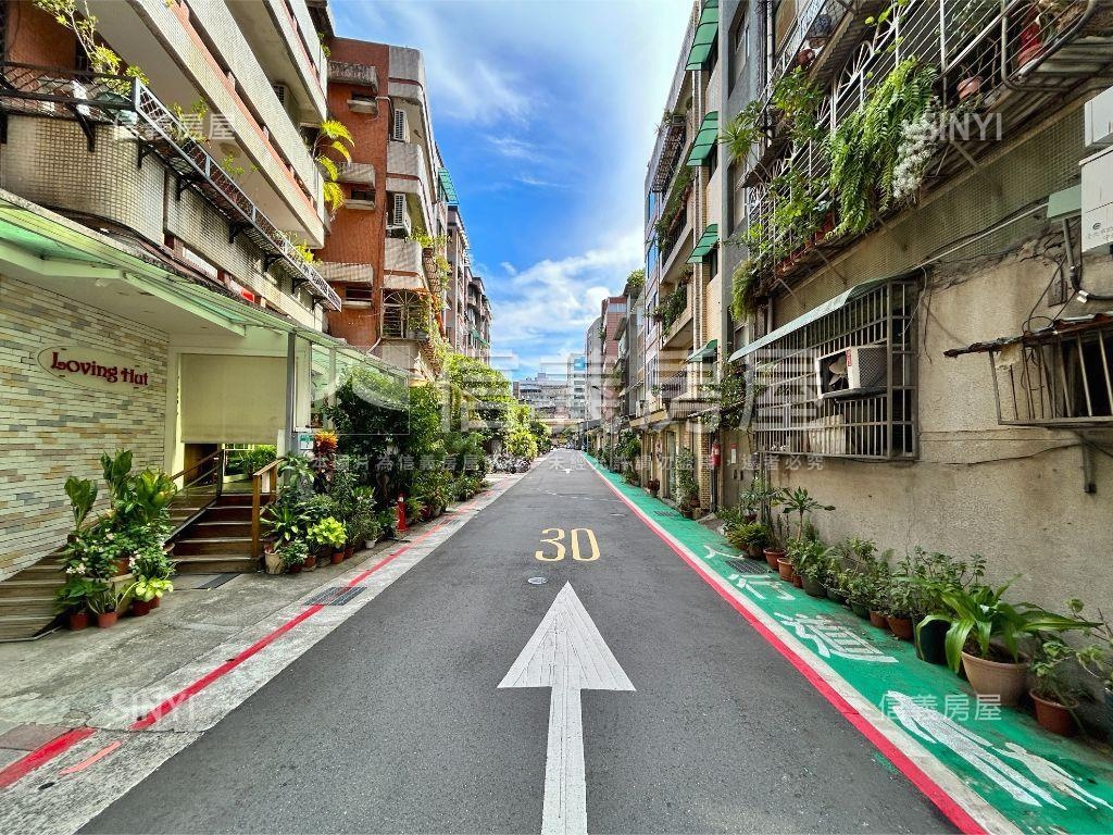 科技大樓收租文青店面房屋室內格局與周邊環境